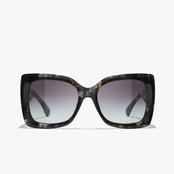 CHANEL NWT 2026 Classic 5555 Oversized Chain CC Square Sunglasses - Picture 8 of 11